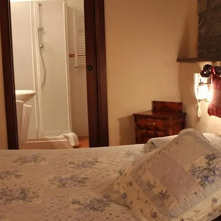 Lo Micio Di Tata Guest house
